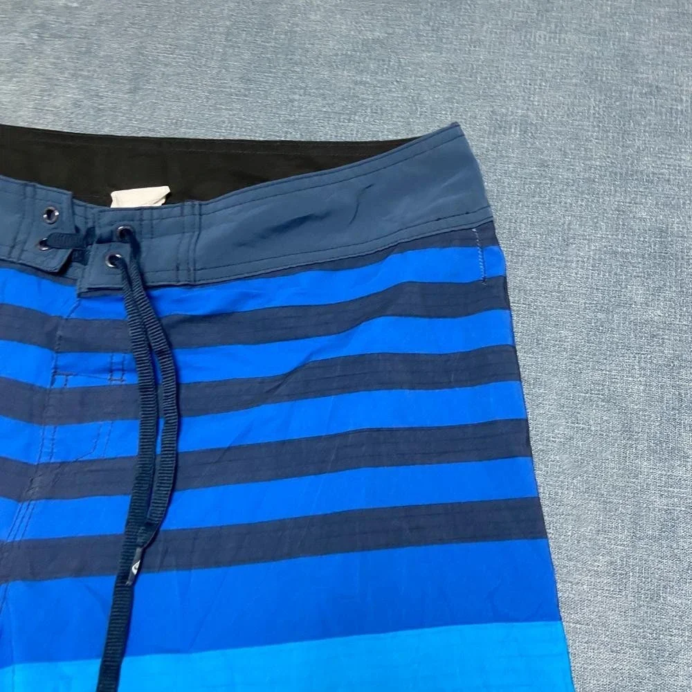 Quiksilver Board Shorts Men 34 Blue White Colorblock Surfing Swimwear Drawstring